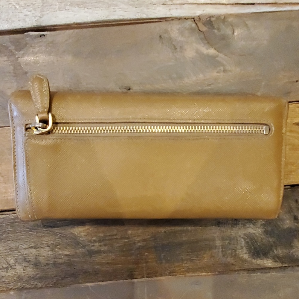 Beautiful Prada wallet - Picture 6 of 7